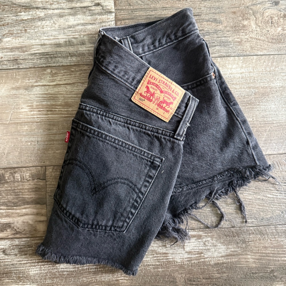 Levi’s 501 - Cut Off Shorts - New W/O Tags